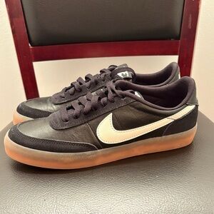 Nike Women’s Killshot 2 Black and White Sneakers with Gum Sole Size 8